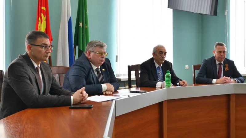 Определен новый состав Общественной палаты МО “Город Майкоп”